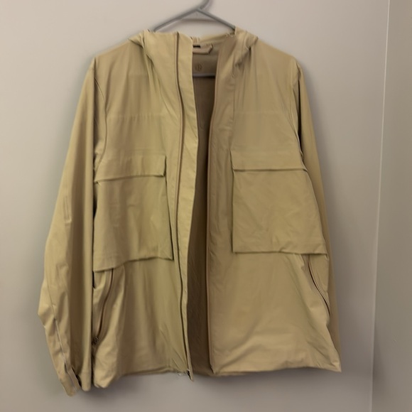 Lululemon Stretch Cargo Jacket
Trench men’s size small - Picture 6 of 13